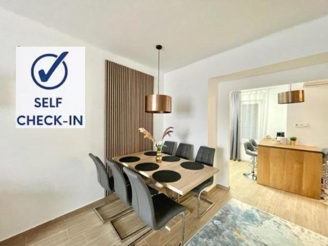 Home R52-4 #Freeparking Budapeste Exterior foto
